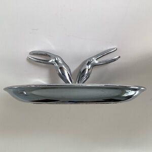 Vintage Pelican Ash Tray and Cigarette Holder